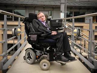 霍金价值500万的“轮椅”，究竟有什么功能？答案真没想到！
